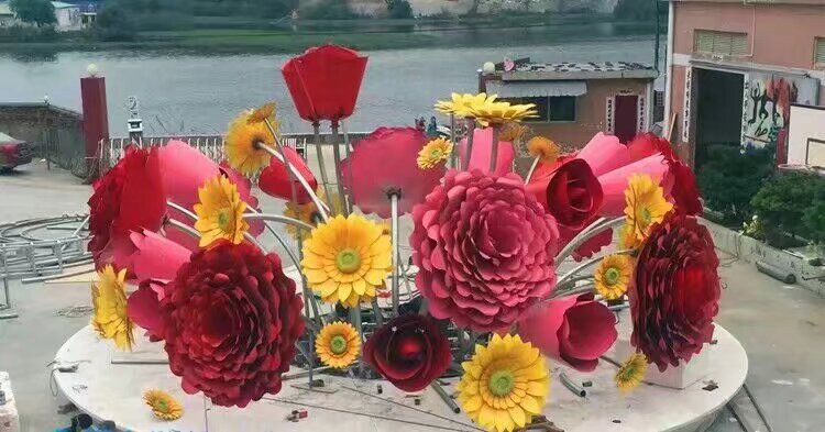 商場花籃雕塑常用，公園小品，房地產(chǎn)玫瑰花花籃雕塑生產(chǎn)商