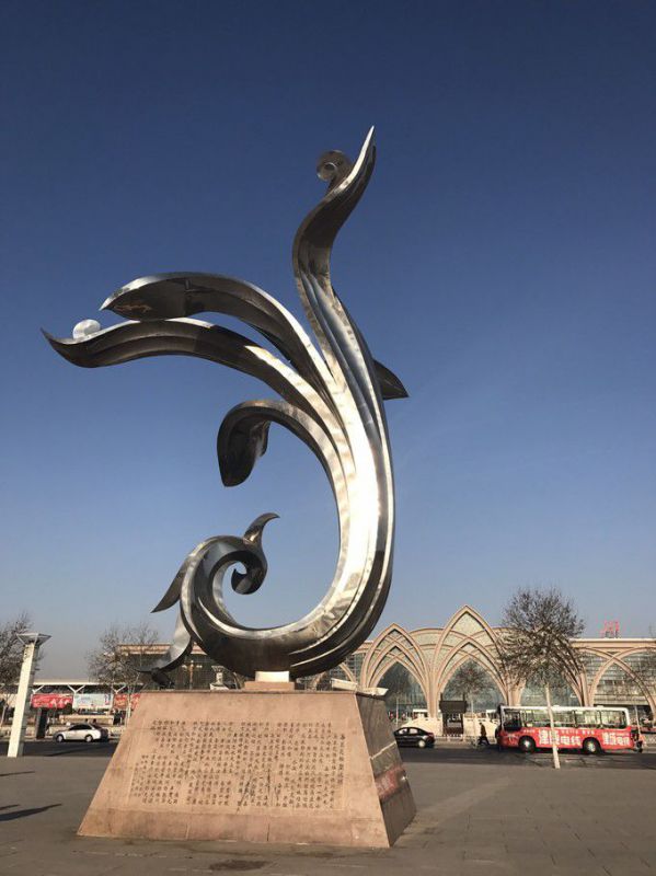 房地產(chǎn)蘭花雕塑 剪影玉蘭花雕塑 鍛造雕塑