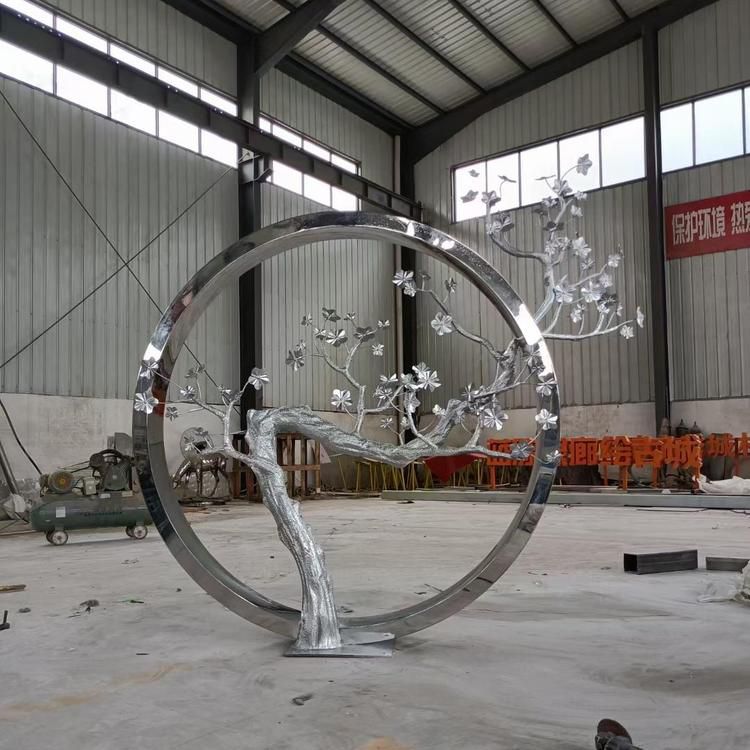 梅花雕塑精品，白鋼構(gòu)件，別墅梅花雕塑供求