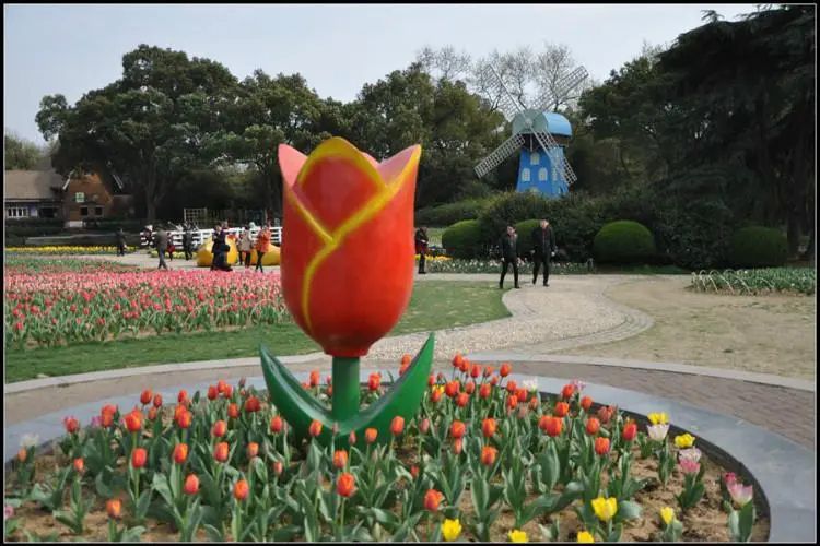 郁金香雕塑通用，街道標(biāo)識(shí)，金屬郁金香雕塑承接