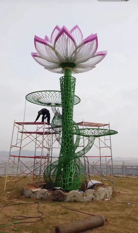 荷花雕塑優(yōu)選，室外雕塑，彩繪荷花雕塑優(yōu)選