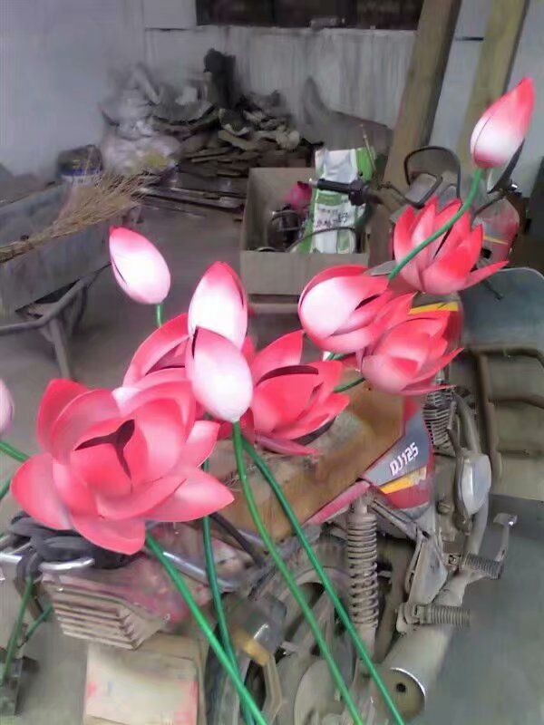 建筑荷花雕塑制造商，城區(qū)小品，城市荷花雕塑定制